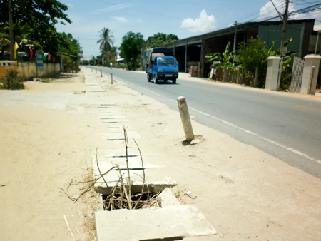 "Bẫy" trước trường học
