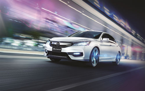 Honda Việt Nam giới thiệu Accord 2016 - "Đam mê hứng khởi"