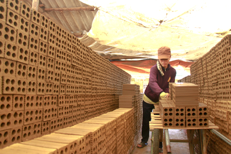 Kỳ 1: Ở vùng "rốn" gạch