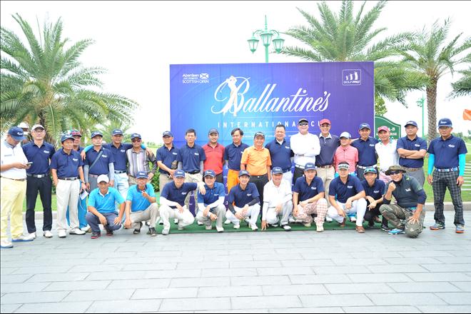 Giải Ballantines International Cup 2016 Việt Nam thu hút 120 golfer hàng đầu cả nước tham dự.
