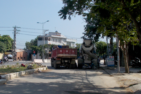 Sửa chữa xe lấn chiếm lòng đường