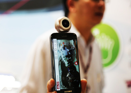 Biến mọi thiết bị Android thành máy quay 360 độ