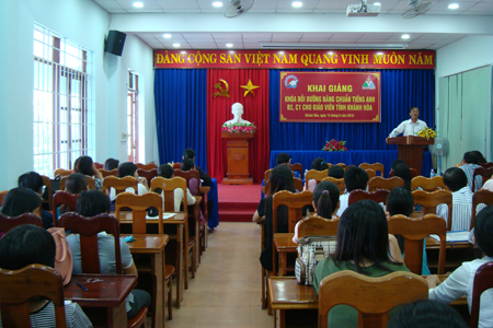 Quang cảnh lễ khai giảng.