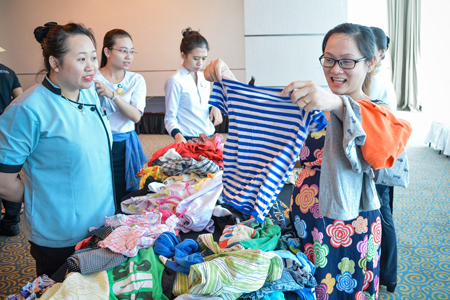 Khách sạn Novotel Nha Trang tổ chức chợ phiên từ thiện