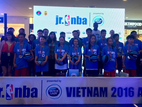Ngôi sao NBA tuyển chọn tài năng nhí cho bóng rổ Việt Nam