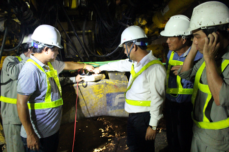 Thông hầm đường bộ qua đèo Cả