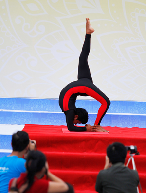 Phần trình diễn của tiến sĩ Kuldeep Kumar Kushwah.