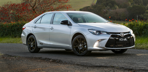 Toyota Camry bản giới hạn giá 21.300 USD