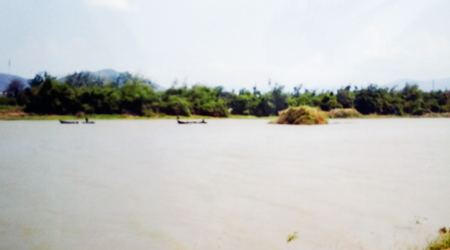 Cần chấm dứt nạn khai thác cát trái phép trên sông Cái