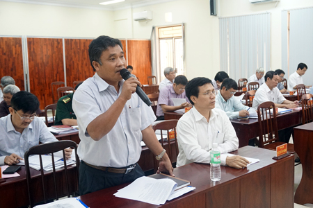 Đại biểu góp ý cho Nghị quyết về Chương trình phát triển kinh tế - xã hội vùng dân tộc thiểu số và miền núi, giai đoạn 2016-2020.