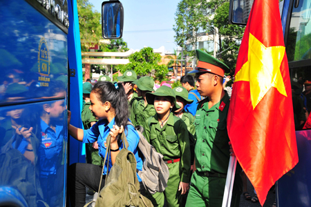  Lên đường di chuyển đến Tiểu đoàn 460