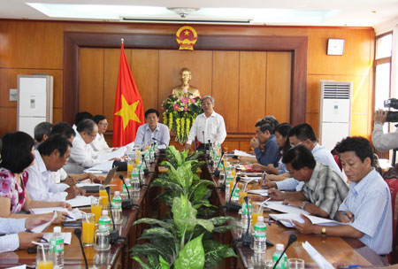 Quang cảnh cuộc họp.