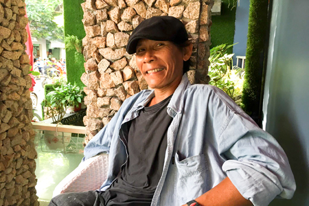 Lặng lẽ một con đường