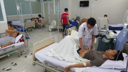 Các bệnh nhân đang được điều trị tại Bệnh viện 22-12.