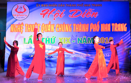 Trung tâm Văn hóa Thể thao TP. Nha Trang vừa phối hợp với Phòng Văn hóa - Thông tin thành phố tổ chức bế mạc Hội diễn nghệ thuật quần chúng TP. Nha Trang lần thứ XIX năm 2016