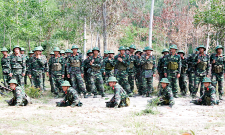 Xây dựng nền quốc phòng toàn dân vững mạnh