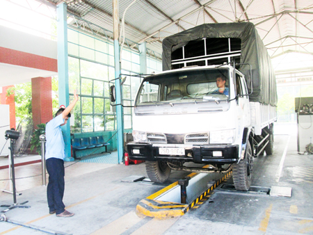 Đưa xe vào đăng kiểm