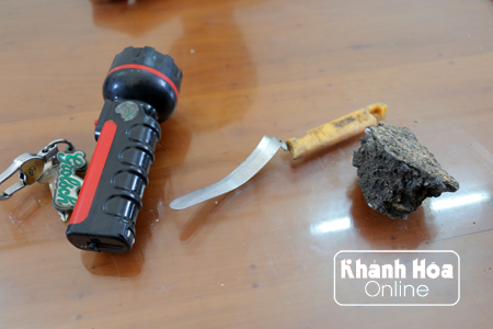 Hung khí Định sử dụng để hăm dọa, cướp tài sản những người trên xe ô tô của ông Hồ Ngọc Dũng.