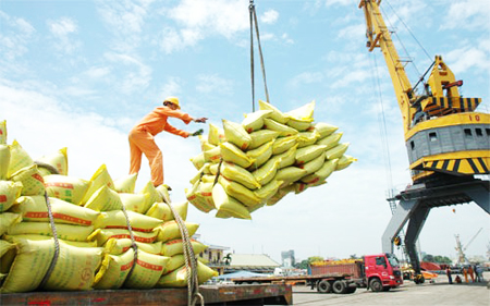 Việt Nam xuất siêu 1,7 tỷ USD