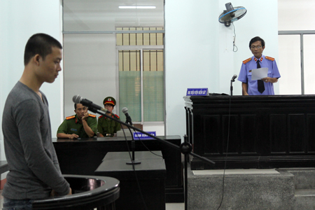 Chưa đủ căn cứ tuyên xử Lê Tấn Khỏe theo Khoản 3 Điều 104