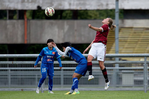 ĐT nữ Việt Nam vừa trải qua chuyến tập huấn tại CH Séc. (Ảnh: Sparta Praha).