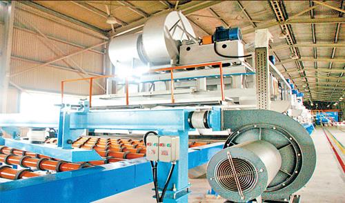 Viglacera khai trương dây chuyền sản xuất kính tiết kiệm năng lượng