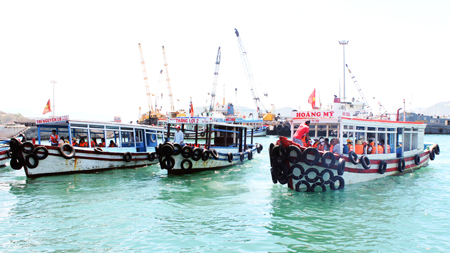 UBND tỉnh vừa có văn bản chỉ đạo Ban ATGT tỉnh, các sở, ngành chức năng và UBND các huyện, thị xã, thành phố đẩy mạnh công tác tuyên truyền, phổ biến, giáo dục pháp luật về giao thông đường thủy nội địa trên địa bàn tỉnh