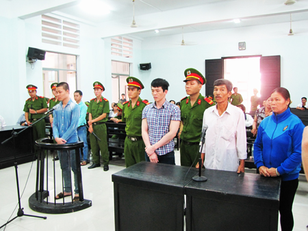 Quang cảnh lúc tuyên án phúc thẩm (lần 2)