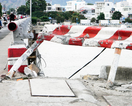 Rào chắn bị gãy