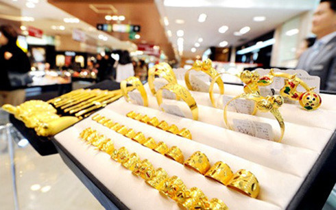 Giá vàng bật tăng cuối tuần