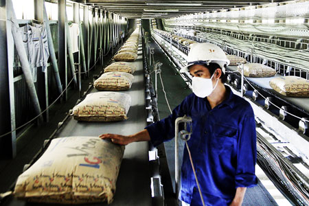 Ngành xi măng: Xuất khẩu khởi sắc