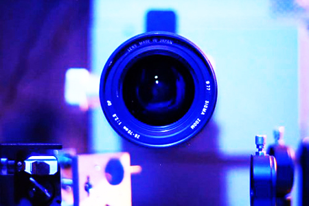 Sắp có camera nhìn xuyên tường