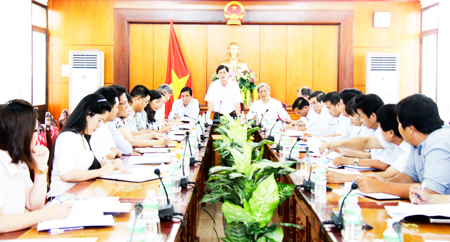 Quang cảnh cuộc họp