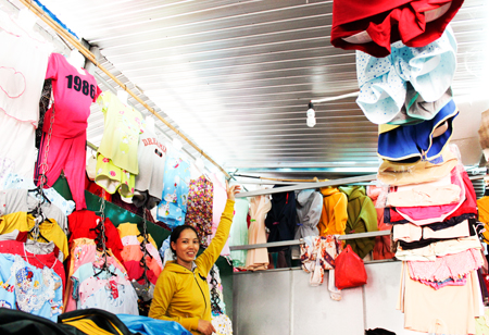 Sửa mái che để yên tâm buôn bán