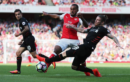 Cả Liverpool lẫn Arsenal đều đang có một hàng phòng thủ đầy những lỗ hổng.
