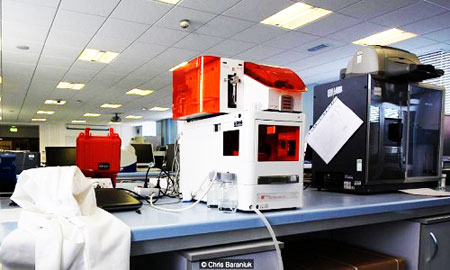 Thiết bị kiểm tra của phòng thí nghiệm cho thấy những gì ẩn sau thực phẩm