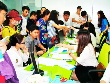 Nhập học cho thí sinh trúng tuyển đợt 1