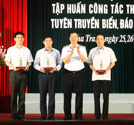 Tập huấn công tác thông tin đối ngoại tuyên truyền biển, đảo và hội nhập quốc tế