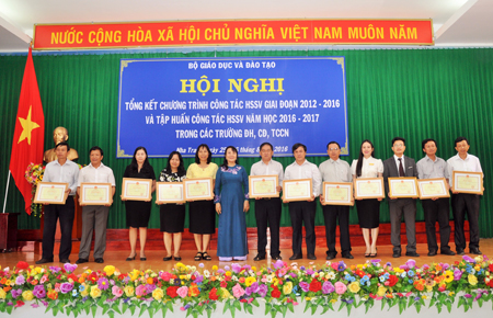 Tổng kết công tác học sinh, sinh viên giai đoạn 2012 - 2016