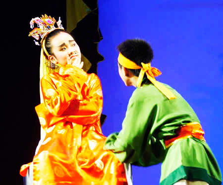 Sân khấu học đường: Cần một chiến lược dài hơi