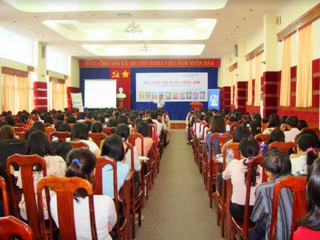 Tập huấn cho hơn 300 giáo viên Tiếng Anh