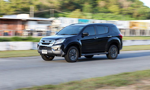 Isuzu mu-X - tân binh SUV cho khách Việt