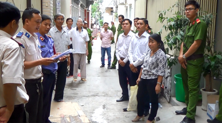 Thông qua biên bản cưỡng chế giao trả nhà tại số 120/70B Nguyễn Thiện Thuật