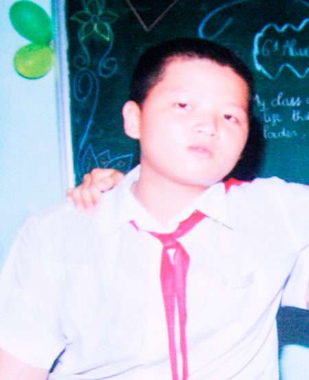 Theo gia đình cung cấp, cháu Ân nặng 67kg, cao 1,67m