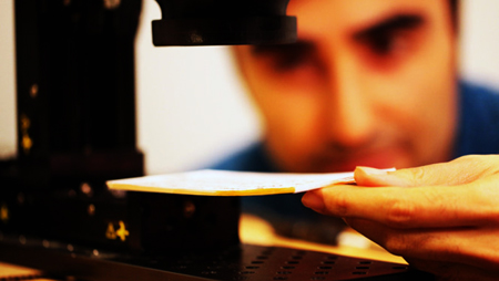 Sẽ có công nghệ 'đọc sách không cần mở bìa'