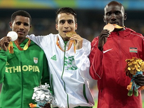 Top 4 chạy 1500m Paralympic có thành tích tốt hơn cả HCV Olympic 2016