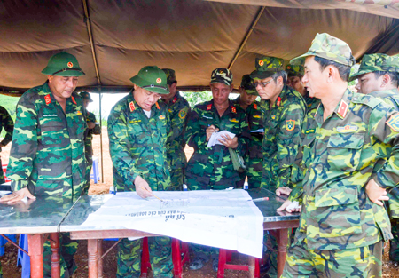 Kiểm tra công tác chuẩn bị diễn tập khu vực phòng thủ tỉnh