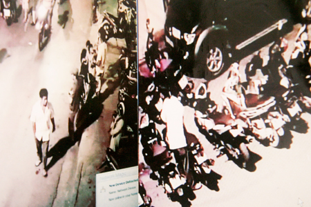 Hình ảnh camera an ninh ghi lại nghi can đã dắt trộm xe của chị Hương