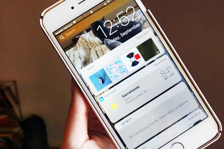 Màn hình khóa trên iPhone có thể hiển thị rất nhiều thông tin hữu dụng