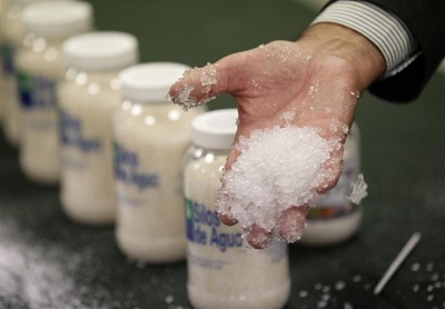 Chống hạn bằng 'mưa thể cứng'